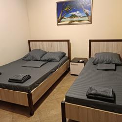 Номер стандарт улучшенный с 1 односпальной и 1 двуспальной кроватью