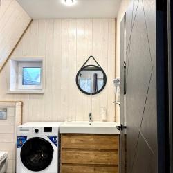 Коттедж улучшенный с 2 односпальными и 1 двуспальной кроватью