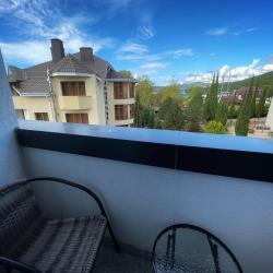 Апартаменты студия гостиничный комплекс Радуга 10И