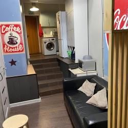 Кровать в 8-местном общем мужском номере