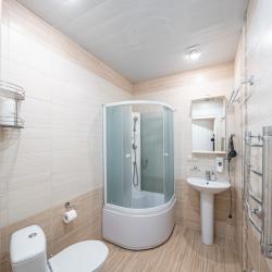 Апартаменты с ремонтом   видом на лес 208 (55м2)