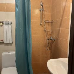 Комната стандарт с 1 двуспальной кроватью и креслом-кроватью