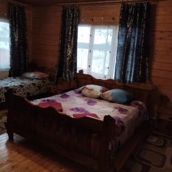 Коттедж стандарт с 1 односпальной и 1 двуспальной кроватью