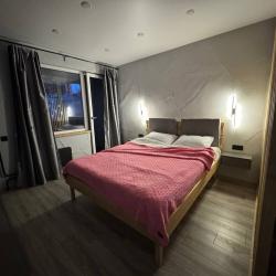 Фото Апартаменты на улице Варламова 31