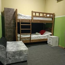 Кровать в 4-местном общем женском номере (общие удобства)