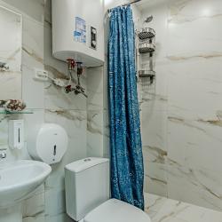 Фото Hotel & Hostel ZOO (Отель и хостел ЗОО)