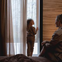 2-местный 2-комнатный коттедж стандарт с 1 двуспальной кроватью