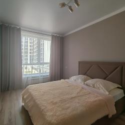 Фото Апартаменты на проспекте Российский 13