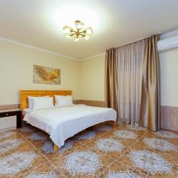 Фото Апартаменты на Крымской ГОСТИ-24