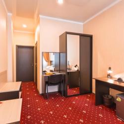 Номер стандарт улучшенный с 1 двуспальной кроватью