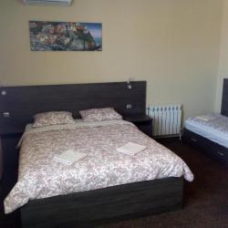 Фото Отель Гостевой дом на Родниковой 9