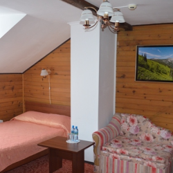 Фото Отель Тирольский