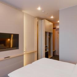 Номер стандарт с 1 двуспальной кроватью