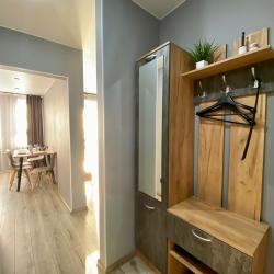 Фото Апартаменты на улице Сергея Джабровского 4