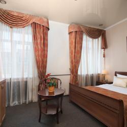 Номер стандарт с 1 двуспальной кроватью