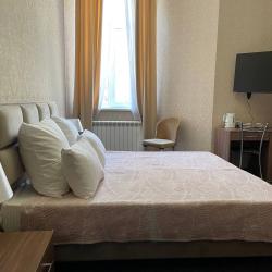 Номер стандарт с 1 двуспальной кроватью