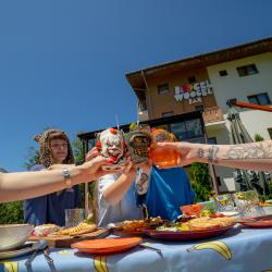Фото BoogelWoogel Bar&Hotel Rosa Khutor (БугельВугель Бар&Отель Роза Хутор)