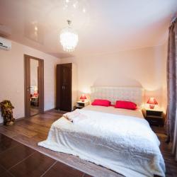 Фото Апартаменты на улице им. Зарубина В.С. 79