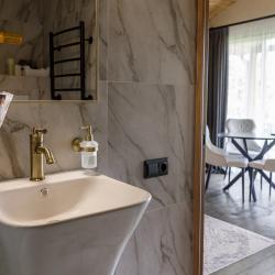 3-местный коттедж в лесу №8