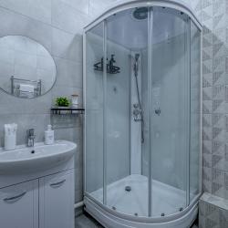 4-местные апартаменты улучшенные Автомобильная 8