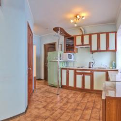 Апартаменты улучшенные Республика Крым, г.Алушта, п.Утес, ул Гагариной 2025