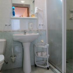 Номер полулюкс с 1 двуспальной кроватью