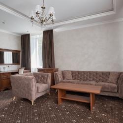 Номер люкс комфорт с 1 двуспальной кроватью