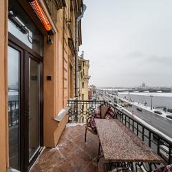 Фото Апартаменты на набережной Лейтенанта Шмидта