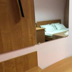 Номер стандарт с 1 двуспальной кроватью
