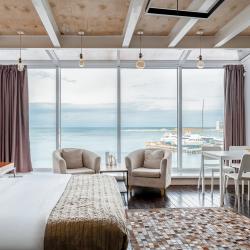 Номер семейный с двуспальной кроватью (Вид на море) Sea View Family suite by Vvo