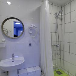 Номер стандарт с 1 двуспальной кроватью
