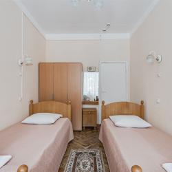 Номер стандарт с 2 односпальными кроватями (с пансионом)
