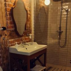 Номер стандарт улучшенный с 1 двуспальной кроватью