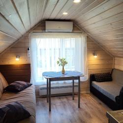 Фото Апартаменты мансарда на улице Бондарева 58а