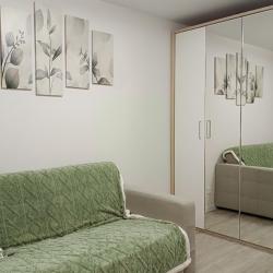 Фото Отель Квартира на проспекте 100-летия а 163