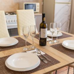 Фото Отель LetoApart (ЛетоАпарт) на улице Удалова 7