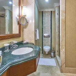 Номер делюкс с 2 односпальными кроватями