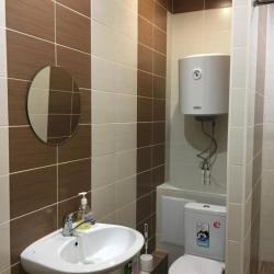 Кровать в 6-местном общем номере