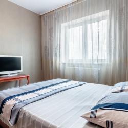 Фото Апартаменты на улице Пановой 30к2