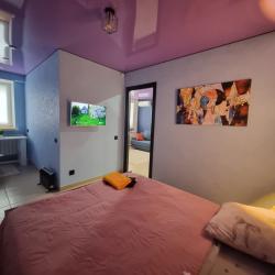 Фото Новые 2к Апартаменты в центре Нефтяников