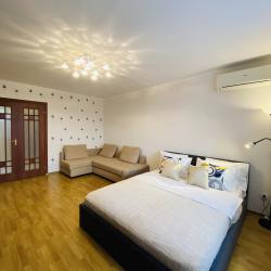 Фото Апартаменты на улице Солнечная 53