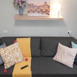 Фото Отель Диван и чемодан на Серафимовича