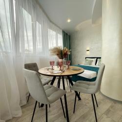 Апартаменты студия гостиничный комплекс Радуга 10И (мансарда)