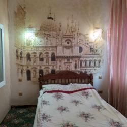 Номер стандарт эконом с 1 двуспальной кроватью (Блочный номер)