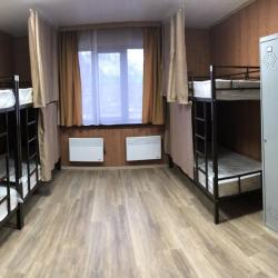 Кровать в 6-местном общем номере (удобства на этаже)