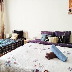 Фото Отель Live in comfort на бульваре Строителей 3