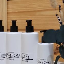 2-комнатный коттедж премиум с 3 односпальными и 1 двуспальной кроватью (мансарда)