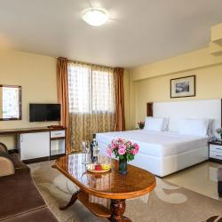 Фото Отель Royal Plaza by Stellar Hotels (Роял Плаза бай Стеллар Хотелс)
