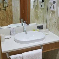 Номер делюкс с 1 двуспальной кроватью