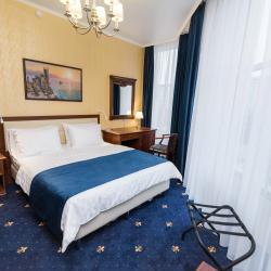 Номер стандарт с 1 двуспальной кроватью